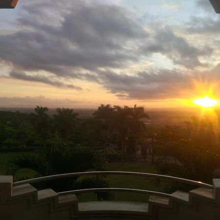 Villa Malang Puncak Buring Екстер'єр фото