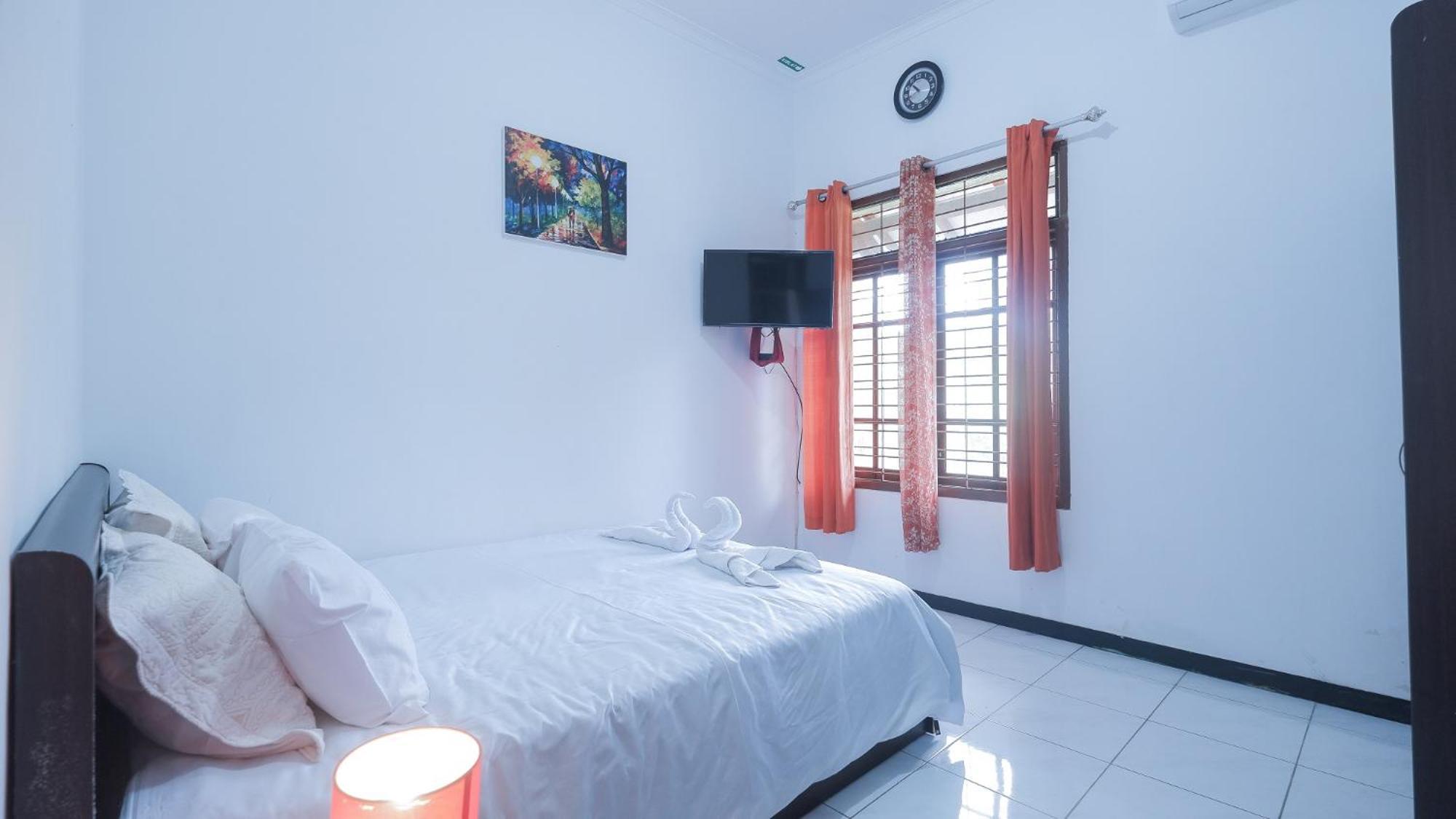 Villa Malang Puncak Buring Екстер'єр фото