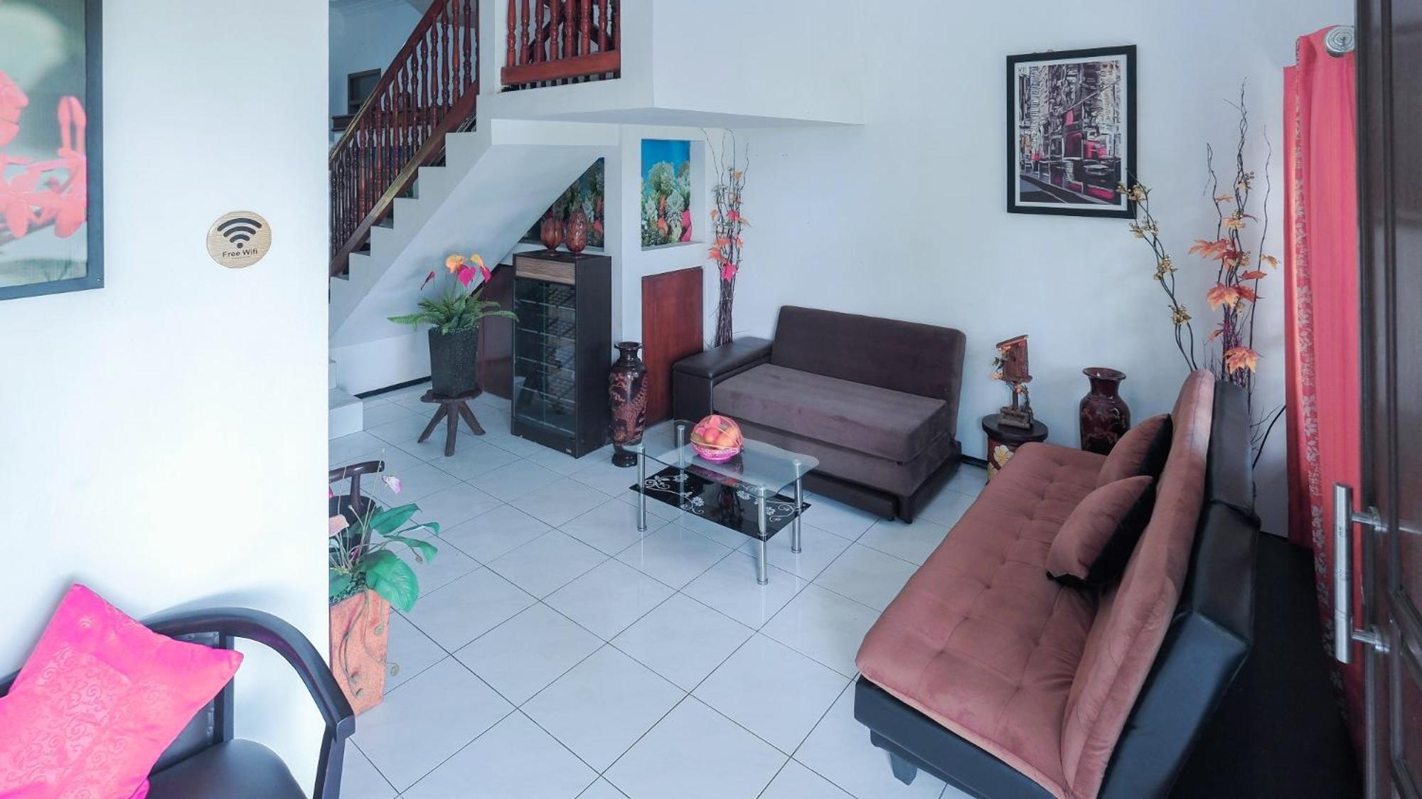 Villa Malang Puncak Buring Екстер'єр фото